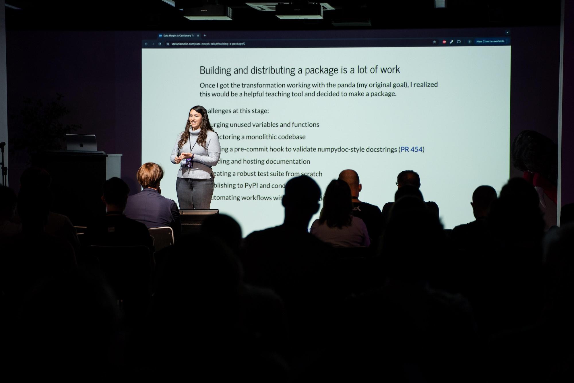 Stefanie Molin presenting at PyCon Estonia